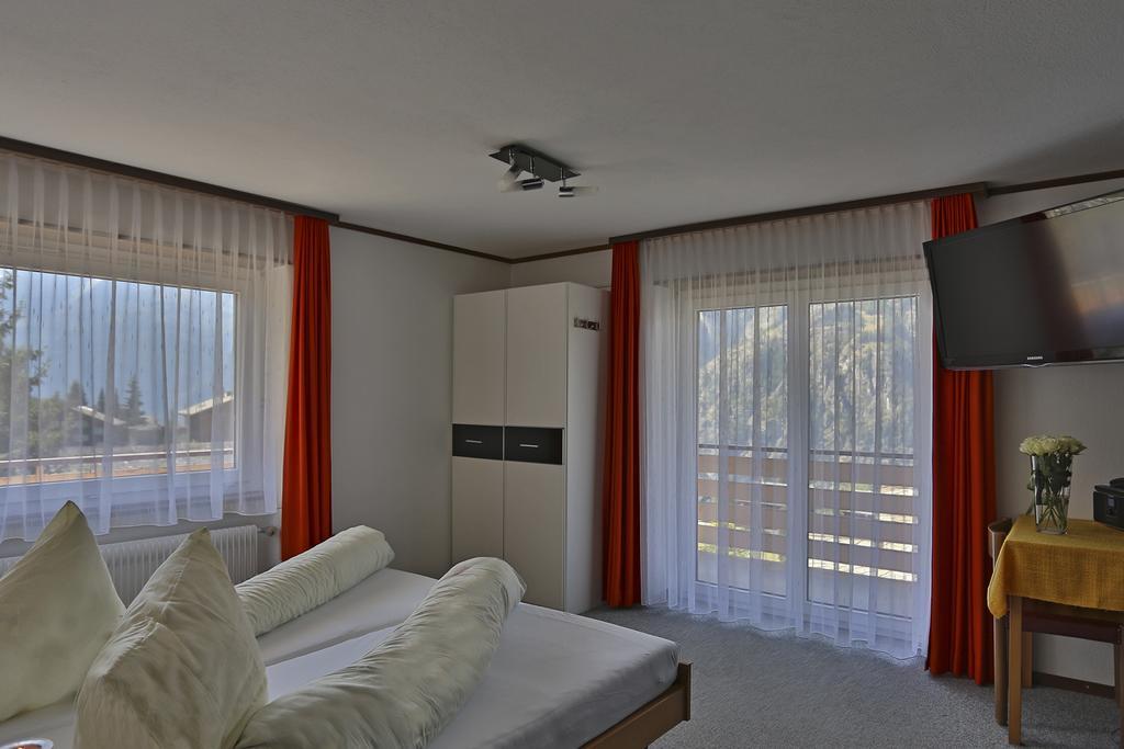Hotel Eden Grachen Bagian luar foto